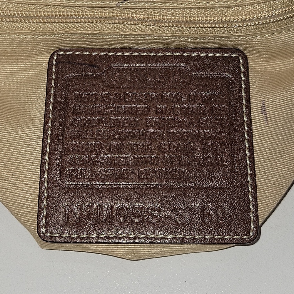 Vintage Coach Soho Slim Cream Pebble Leather Hobo Bag with Brown Accents - Picture 16 of 16